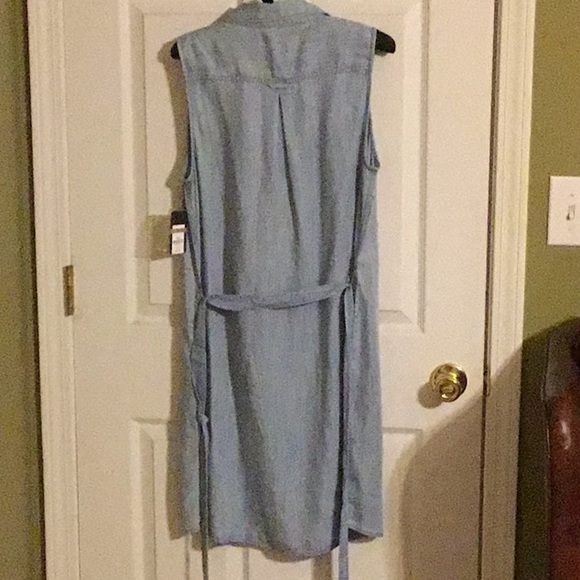 NWT Dress - Picture 3 of 8